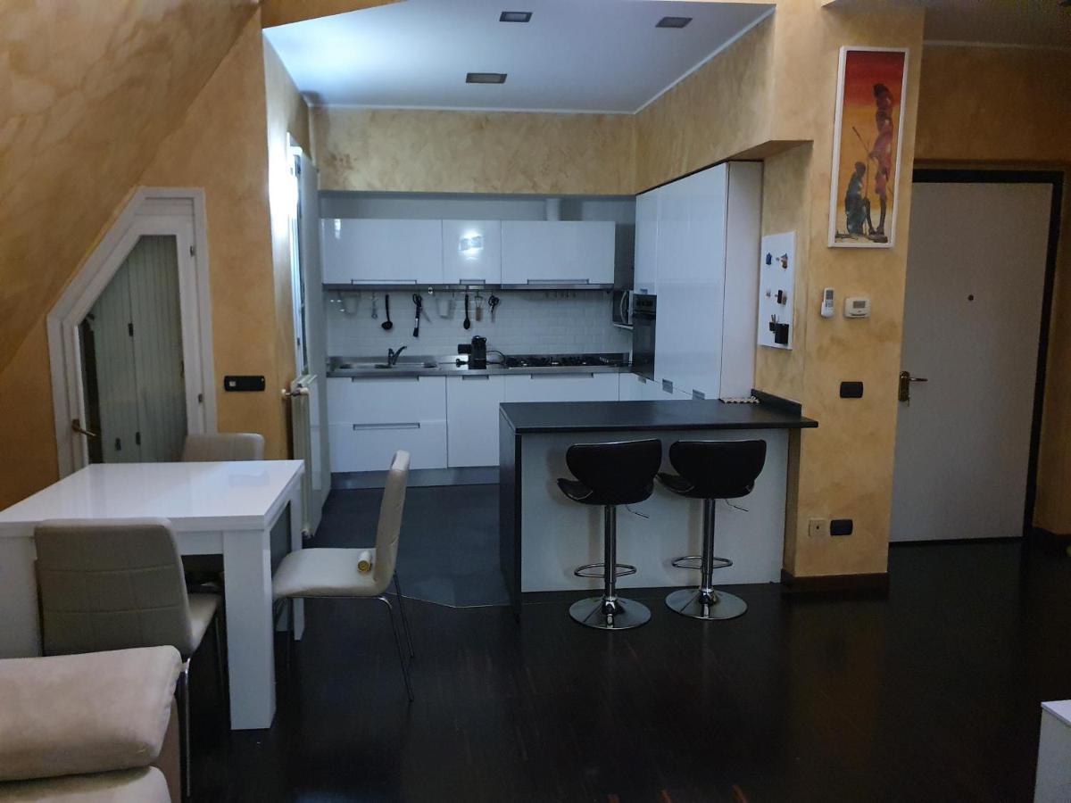 Milano Malpensa Grandi Mansarda Attico Apartment Gallarate Ngoại thất bức ảnh